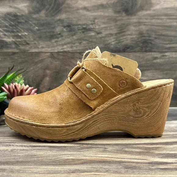 NIB Born Nola 9M Tan Distressed Suede Clogs Leather Open Back - Picture 5 of 12